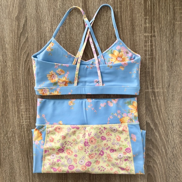 NWOT LoveShackFancy x Bandier Strappy Bra Mixed-Print Leggings Carnation Kisses - Picture 2 of 16